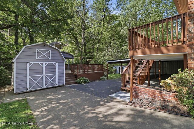 6922 Norlynn Dr, Louisville, KY 40228