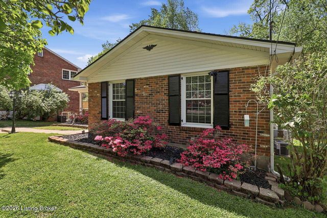 6922 Norlynn Dr, Louisville, KY 40228