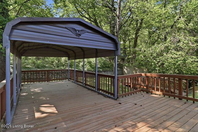 6922 Norlynn Dr, Louisville, KY 40228