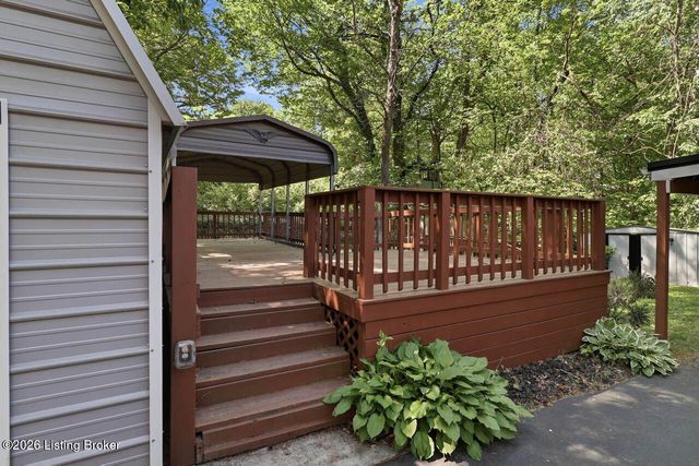 6922 Norlynn Dr, Louisville, KY 40228