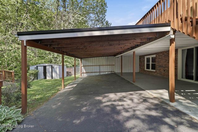 6922 Norlynn Dr, Louisville, KY 40228