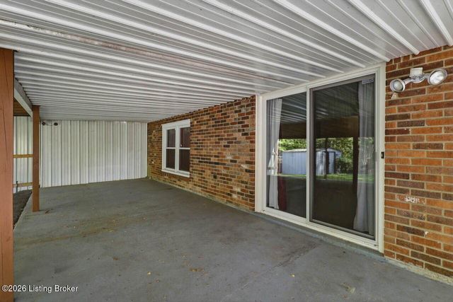 6922 Norlynn Dr, Louisville, KY 40228