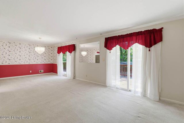 6922 Norlynn Dr, Louisville, KY 40228