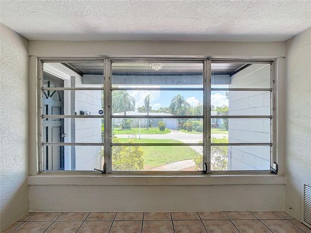 3753 BENSON AVENUE N, St Petersburg, FL 33713