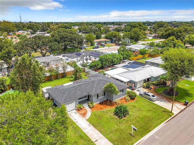 3753 BENSON AVENUE N, St Petersburg, FL 33713