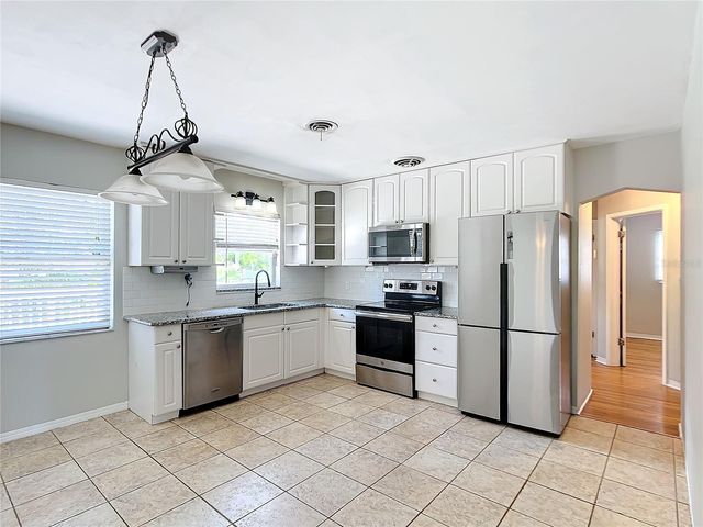 3753 BENSON AVENUE N, St Petersburg, FL 33713