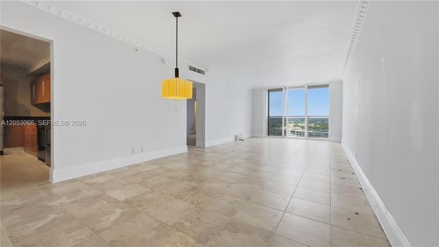 3000 S Ocean Drive 1516, Hollywood, FL 33019