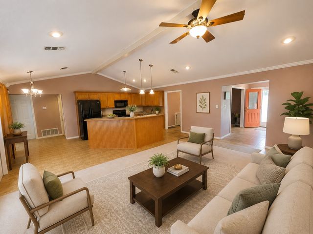 305 Bob White Street, Pittsburg, TX 75686