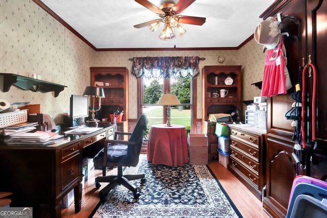 2184 Valley Creek Circle, Snellville, GA 30078