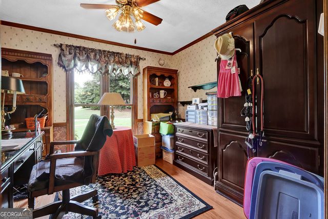 2184 Valley Creek Circle, Snellville, GA 30078