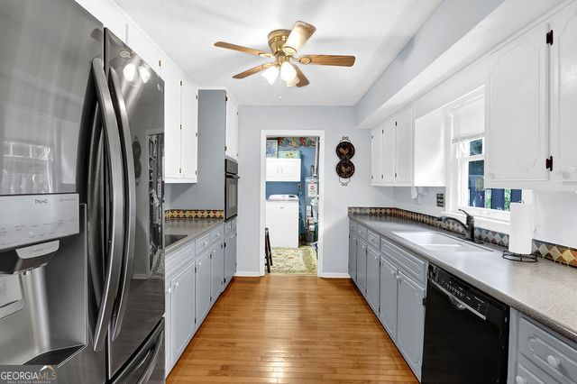 2184 Valley Creek Circle, Snellville, GA 30078