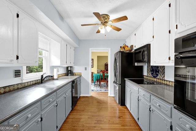 2184 Valley Creek Circle, Snellville, GA 30078