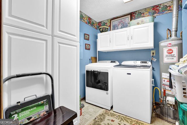 2184 Valley Creek Circle, Snellville, GA 30078