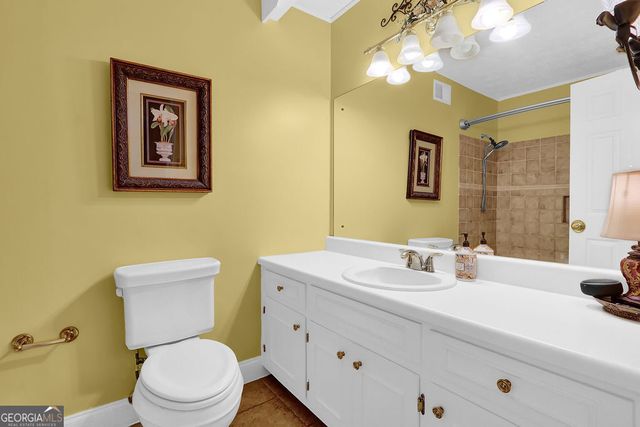 2184 Valley Creek Circle, Snellville, GA 30078