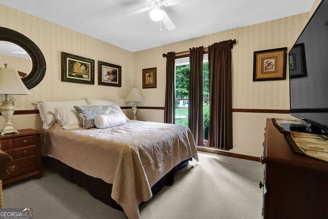 2184 Valley Creek Circle, Snellville, GA 30078