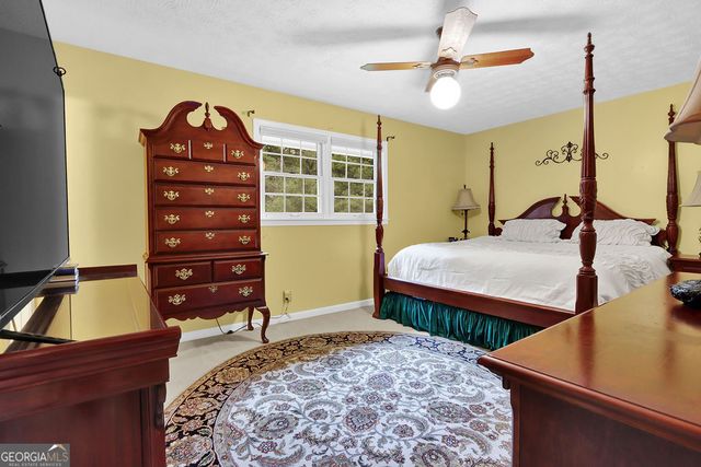 2184 Valley Creek Circle, Snellville, GA 30078