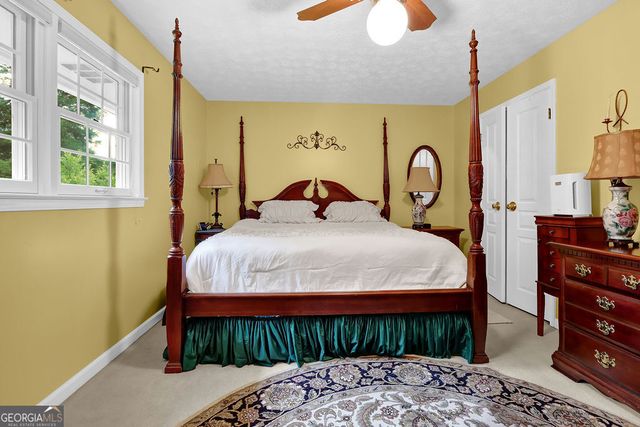 2184 Valley Creek Circle, Snellville, GA 30078