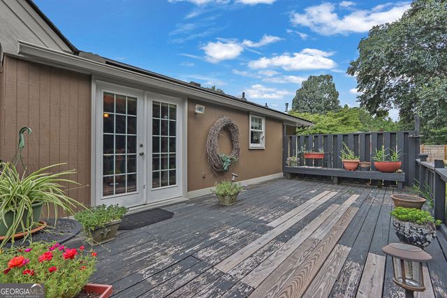 2184 Valley Creek Circle, Snellville, GA 30078