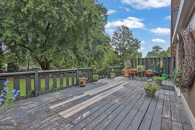 2184 Valley Creek Circle, Snellville, GA 30078