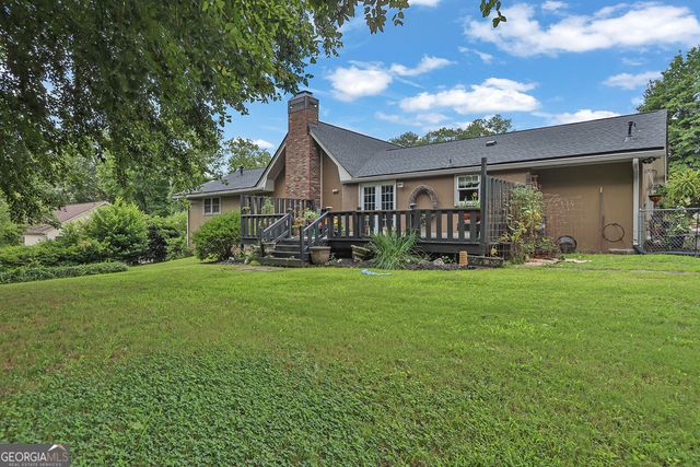 2184 Valley Creek Circle, Snellville, GA 30078