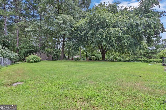 2184 Valley Creek Circle, Snellville, GA 30078