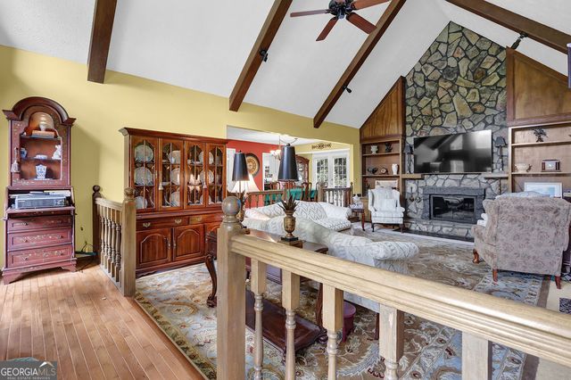 2184 Valley Creek Circle, Snellville, GA 30078