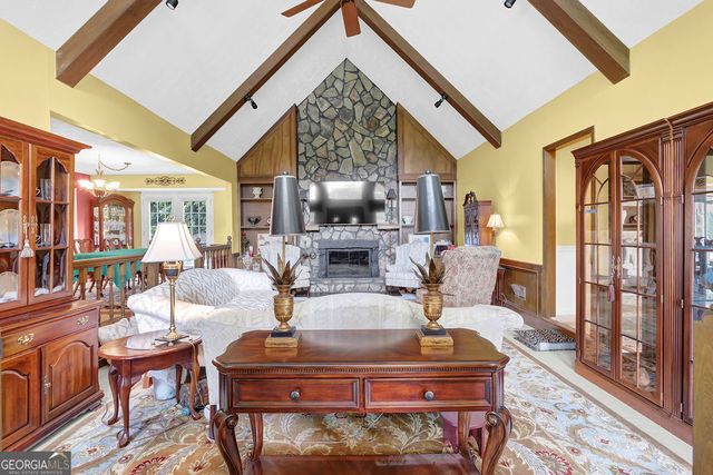 2184 Valley Creek Circle, Snellville, GA 30078