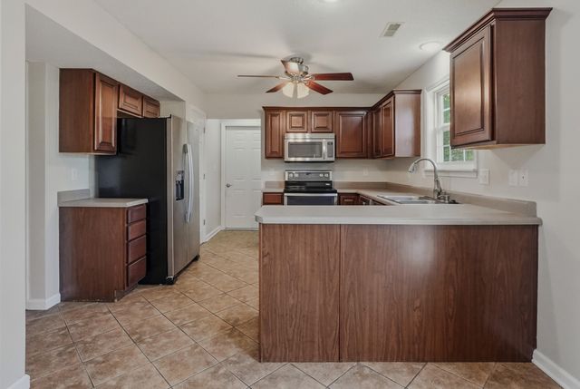 707 BOULDER DR, Columbia, MO 65201