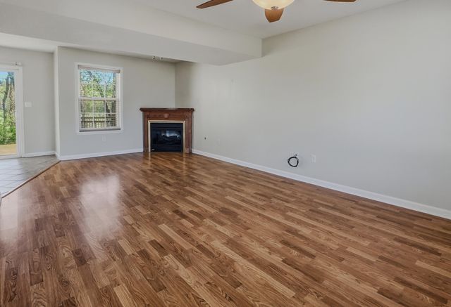 707 BOULDER DR, Columbia, MO 65201