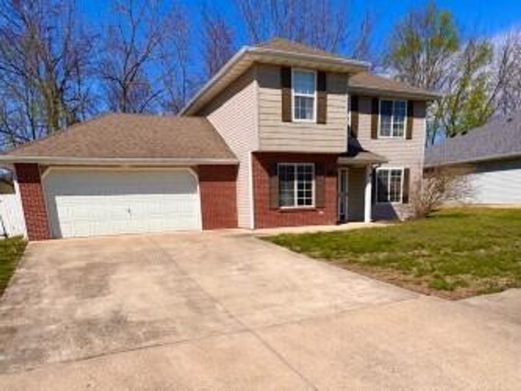 707 BOULDER DR, Columbia, MO 65201