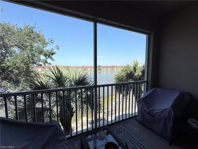2730 Cypress Trace CIR 2837, Naples, FL 34119