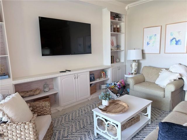 2730 Cypress Trace CIR 2837, Naples, FL 34119