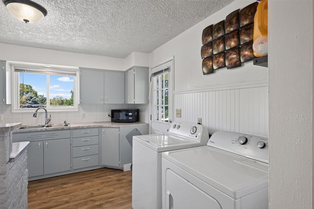 11515 E 10th Ave, Spokane Valley, WA 99206