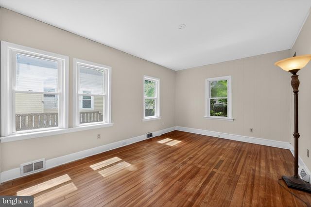 40 BEAL ST, Hamilton, NJ 08610
