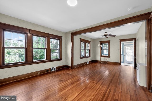 40 BEAL ST, Hamilton, NJ 08610