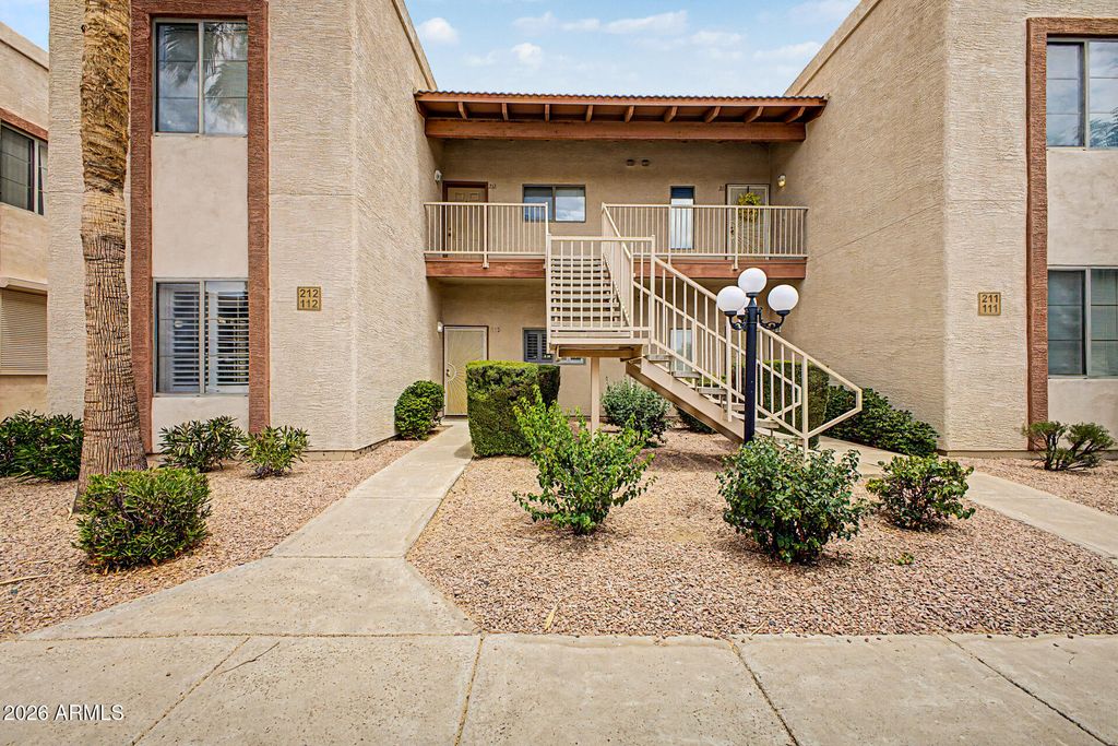 205 N 74TH Street 112, Mesa, AZ 85207