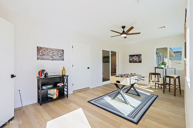 1215 E CAMBRIDGE Avenue, Phoenix, AZ 85006