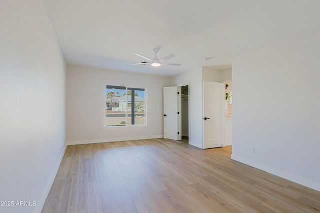 1215 E CAMBRIDGE Avenue, Phoenix, AZ 85006