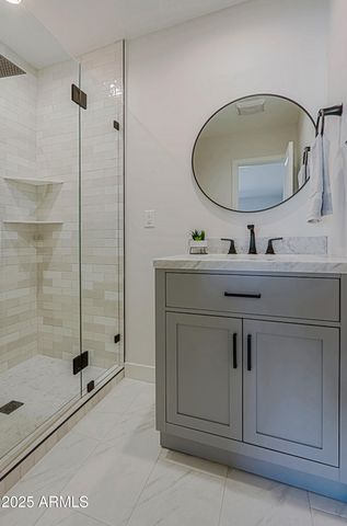 1215 E CAMBRIDGE Avenue, Phoenix, AZ 85006