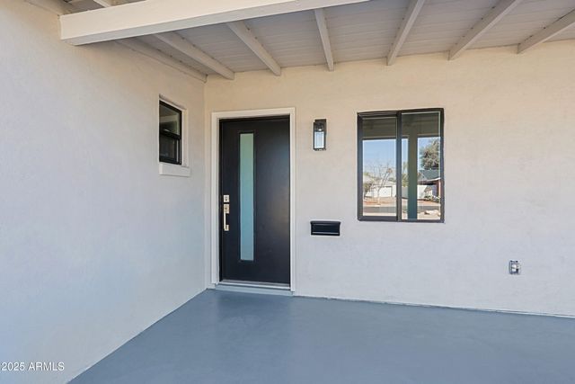 1215 E CAMBRIDGE Avenue, Phoenix, AZ 85006
