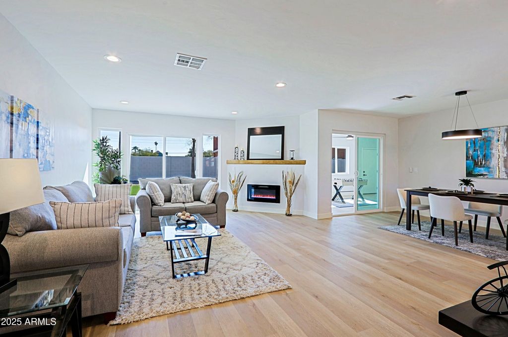 1215 E CAMBRIDGE Avenue, Phoenix, AZ 85006 — photo 4