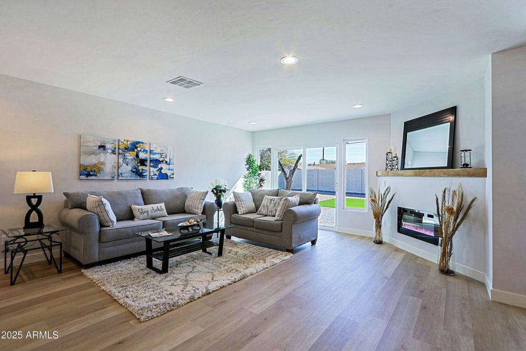 1215 E CAMBRIDGE Avenue, Phoenix, AZ 85006 — photo 5