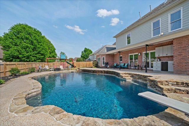 910 HATTON ST, Collierville, TN 38017