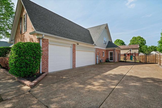 910 HATTON ST, Collierville, TN 38017