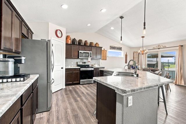 901 Casey DRIVE, Watertown, WI 53094