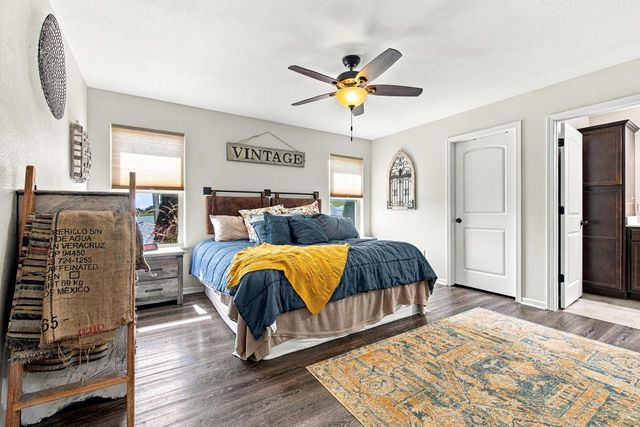 901 Casey DRIVE, Watertown, WI 53094