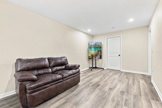 901 Casey DRIVE, Watertown, WI 53094