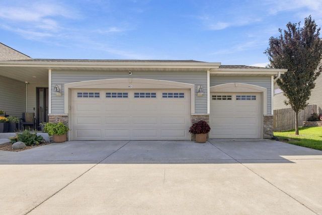 901 Casey DRIVE, Watertown, WI 53094