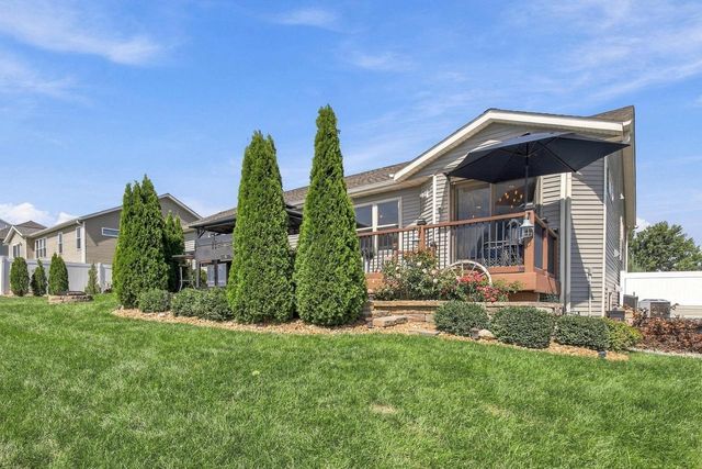 901 Casey DRIVE, Watertown, WI 53094