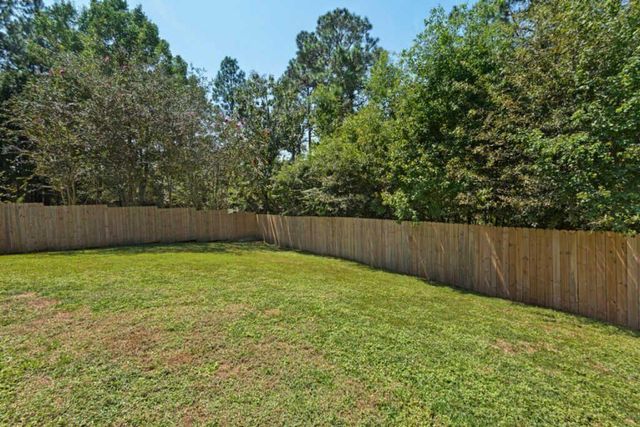 209 Villacrest Drive, Crestview, FL 32536